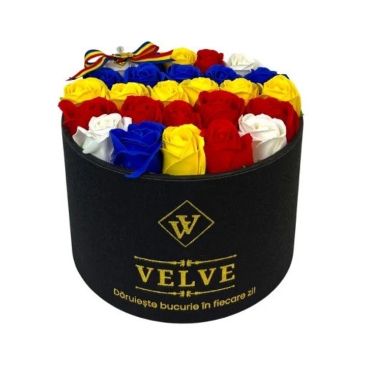 Aranjament floral tricolor, Velve, 26 trandafiri din sapun, cutie rotundă, 21x16cm