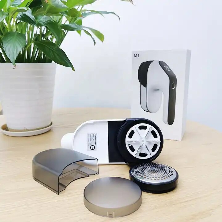 Aparat de curățat scame electric, reincarcabil, alb-negru, cu capac transparent
