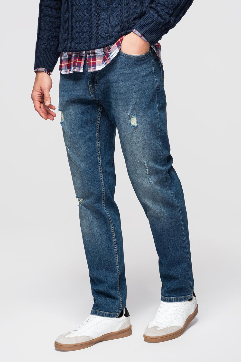 OMBRE, Blugi tregular fit cu detalii deteriorate, Albastru inchis, L