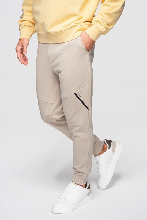 OMBRE, Szűkülő szárú húzózsinóros farmernadrág, Sötétbézs