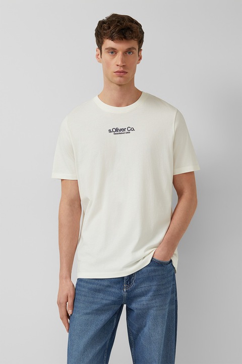 s.Oliver, Tricou cu decolteu la baza gatului si logo