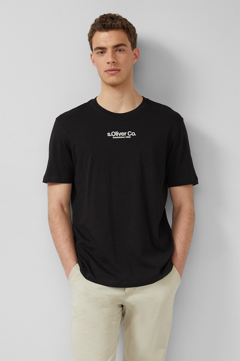 s.Oliver, Tricou cu decolteu la baza gatului si logo