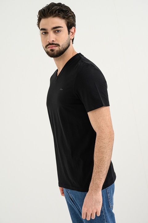 s.Oliver, Tricou de bumbac cu decolteu in V, Negru
