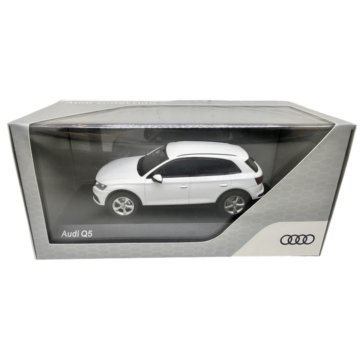Macheta Spark Audi Q5 2017 1:43 alb replica metal die-cast