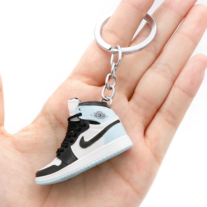 3D kulcstartó, kosárlabda cipő, PVC, 5x2x2cm