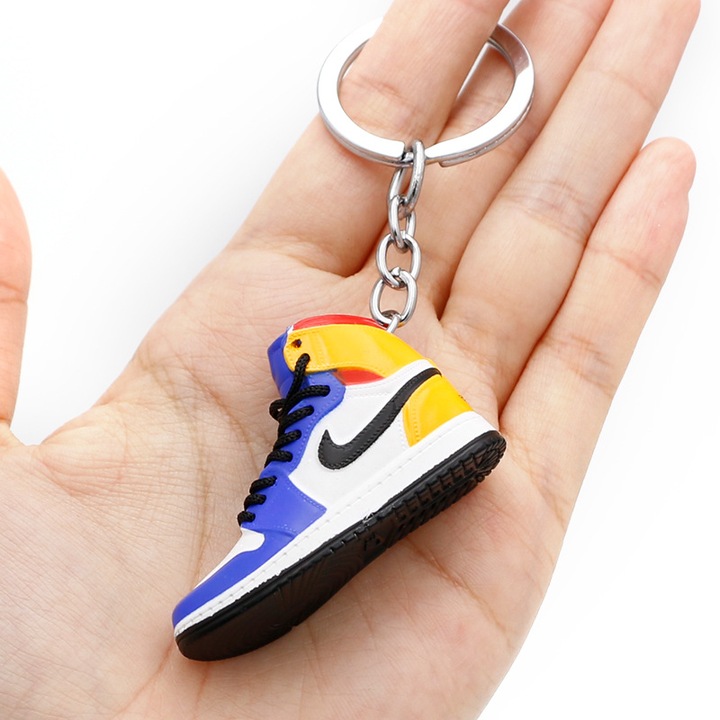 3D kulcstartó, kosárlabda cipő, PVC, 5x2x2cm