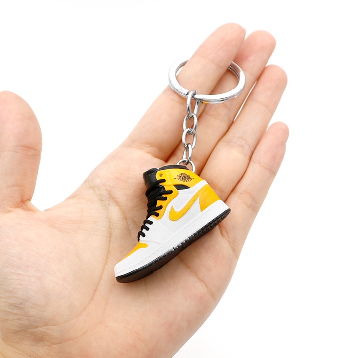 3D kulcstartó, kosárlabda cipő, PVC, 5x2x2cm