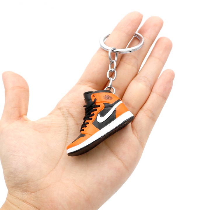 3D kulcstartó, kosárlabda cipő, PVC, 5x2x2cm