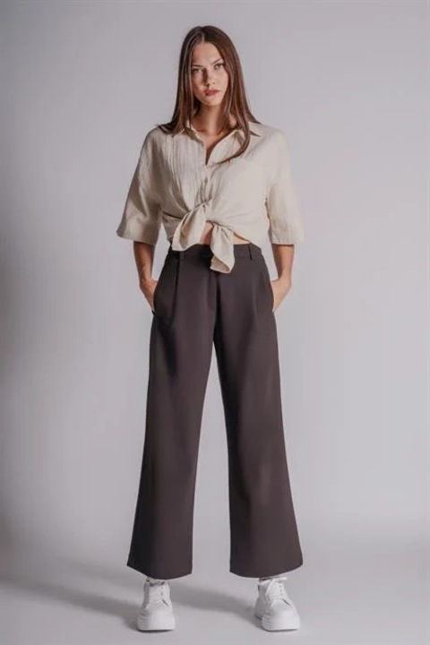 Pantaloni dama BRACCAS relaxed fit, cu fermoar si agrafa, maro, Maro