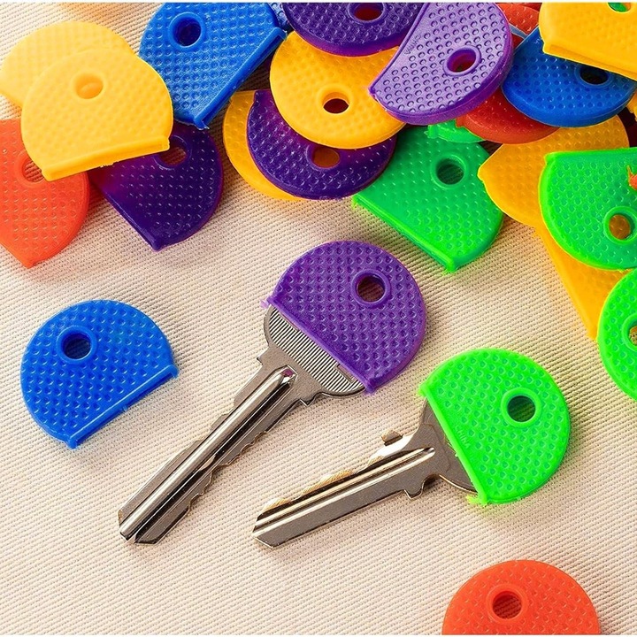 Kulcsburkolatok műanyagból, különböző színekben, 8 db