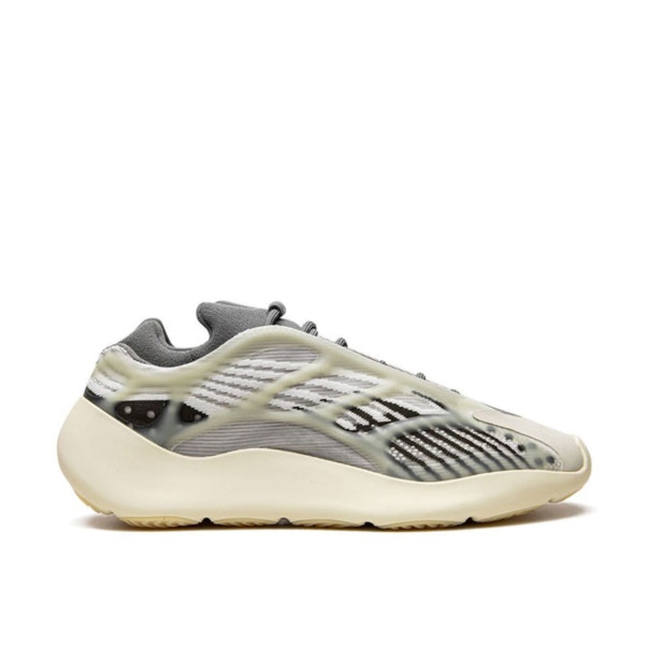 Sportcipő Yeezy Boost 700 V3 Fade Salt