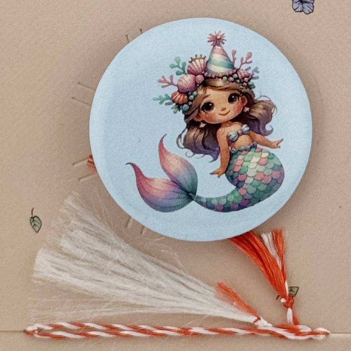 Martisor cu Brosa pentru copii, Jolie, Material Metal, Ambalaj Carton cu Design, Model Sirena, Albastru deschis