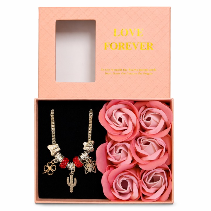 Cutie Cadou „Love Forever” – Bijuterie & Trandafiri din Sapun