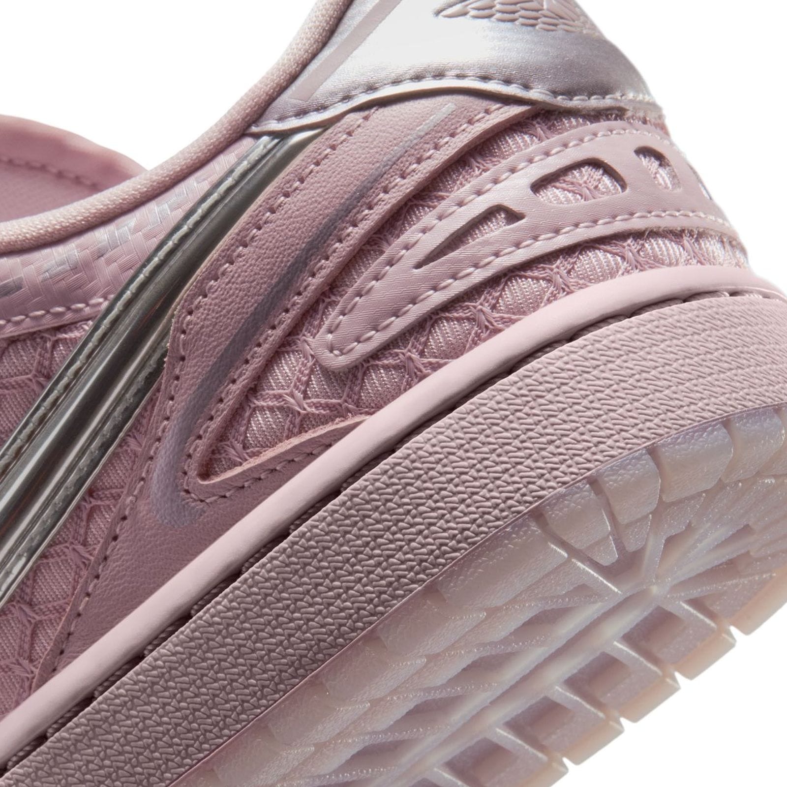 Pantofi sport Jordan Air Jordan 1 Low Method of Make V3 Roz 39 EU - eMAG.ro