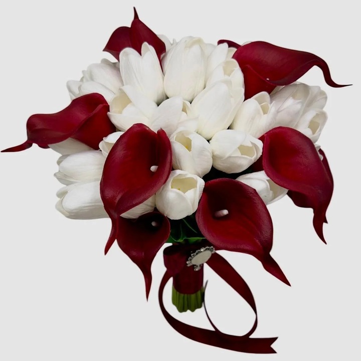Buchet de flori Eventissimi, lalele albe și cale bordo, 26x24cm, ideal pentru nuntă sau cadou special