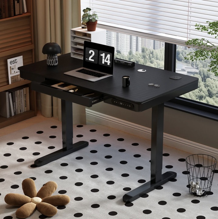 Birou Reglabil, TOPSCAUNE®, Birou Reglabil Inaltime, Birou Electric Cu Sertar Ascuns, Incarcare Wireless Si Port USB, Senzor De Siguranta Anti-Coliziune, Ideal Pentru Birou Si Home Office, Design Modern, Negru, 120 x 60 Cm