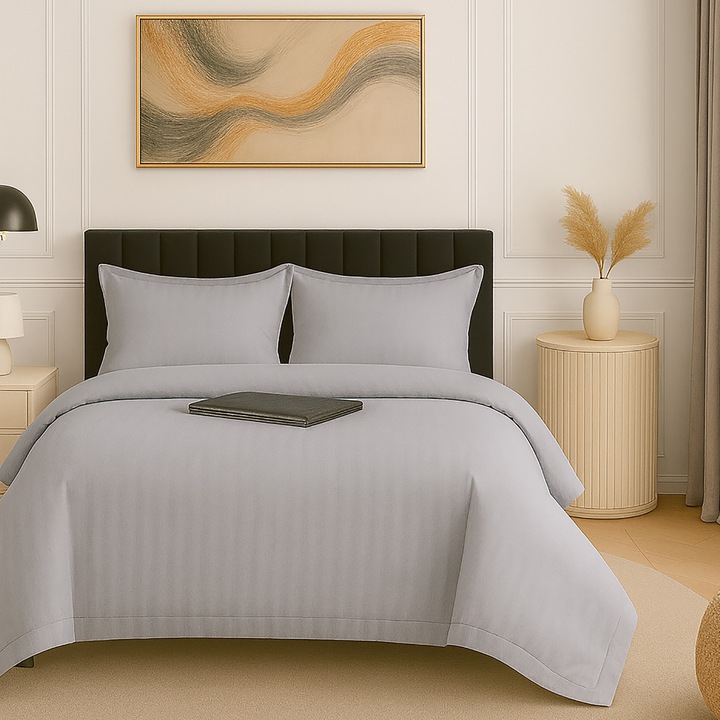 Lenjerie pat damasc policoton (GRI-ARGINTIU-DESCHIS)