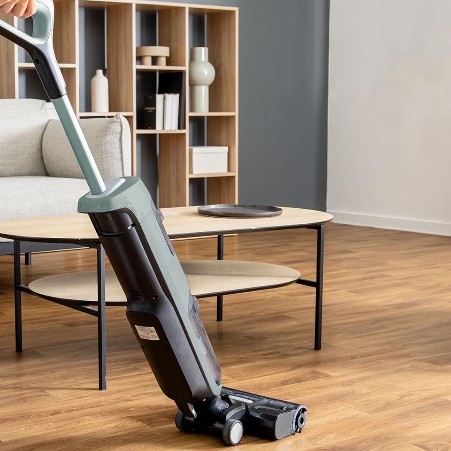 Aspirator vertical fără fir Rowenta X-Clean 2, 120W, autonomie 35 min, capacitate rezervor apă murdare 0.44L, verde/negru