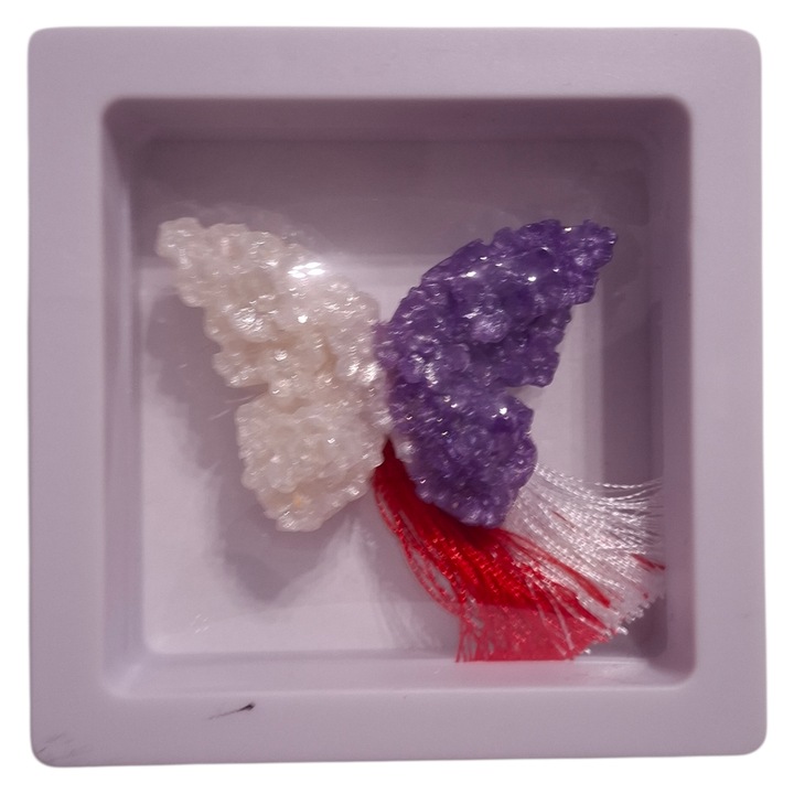 Комплект Подарък Двуцветна 3D Пеперуда От Ароматизиран Сапун 4см Бяло/Червено, В Прозрачна Бяла Кутия