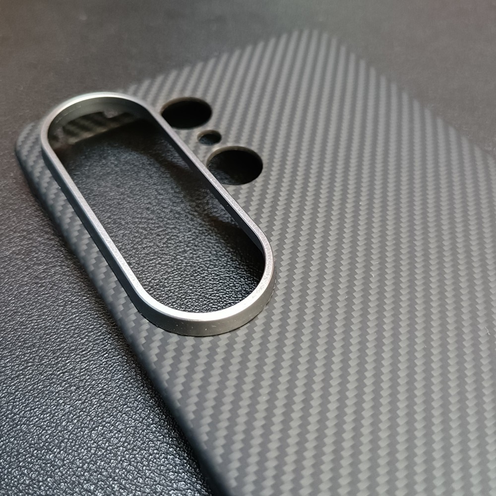 Husa protectie compatibila cu Samsung Galaxy S26 Ultra, din Kevlar, Fibra de Carbon, Aramida, incarcare magnetica wireless, ultra slim, rezistenta, protectie camera, Neagra, ISAG