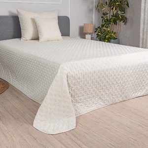 Ágytakarók és plédek