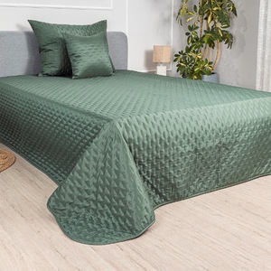 Ágytakarók és plédek