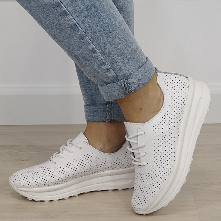 Sneakersi alb perforati din piele naturala 5122 M2 19261, Alb