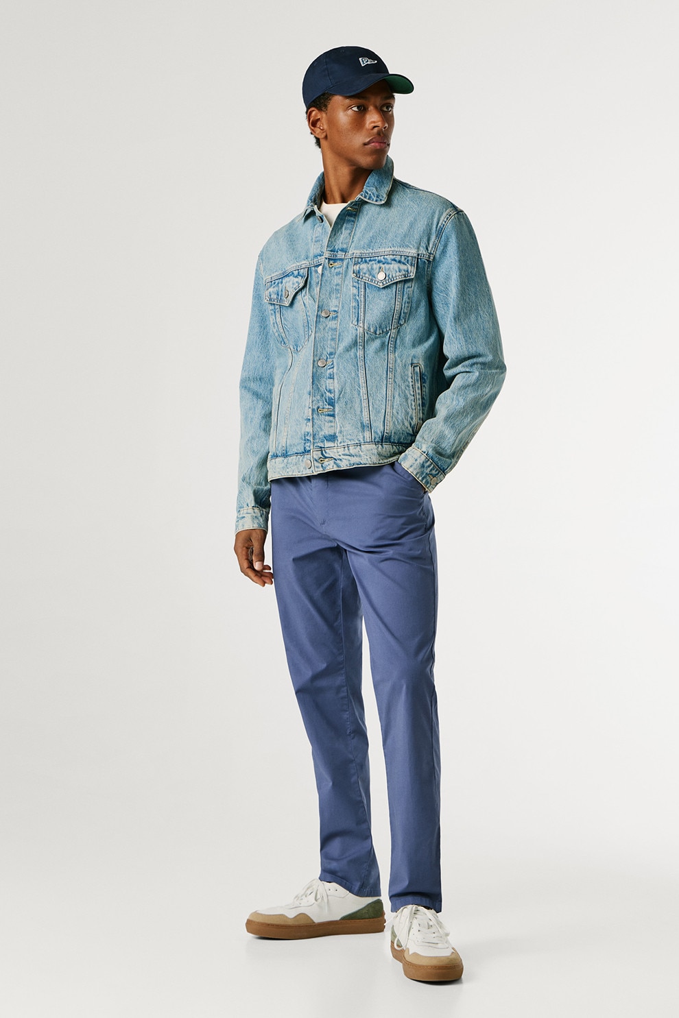Pepe Jeans London, Pantaloni Chino cu croiala slim-fit, Albastru stins, 32