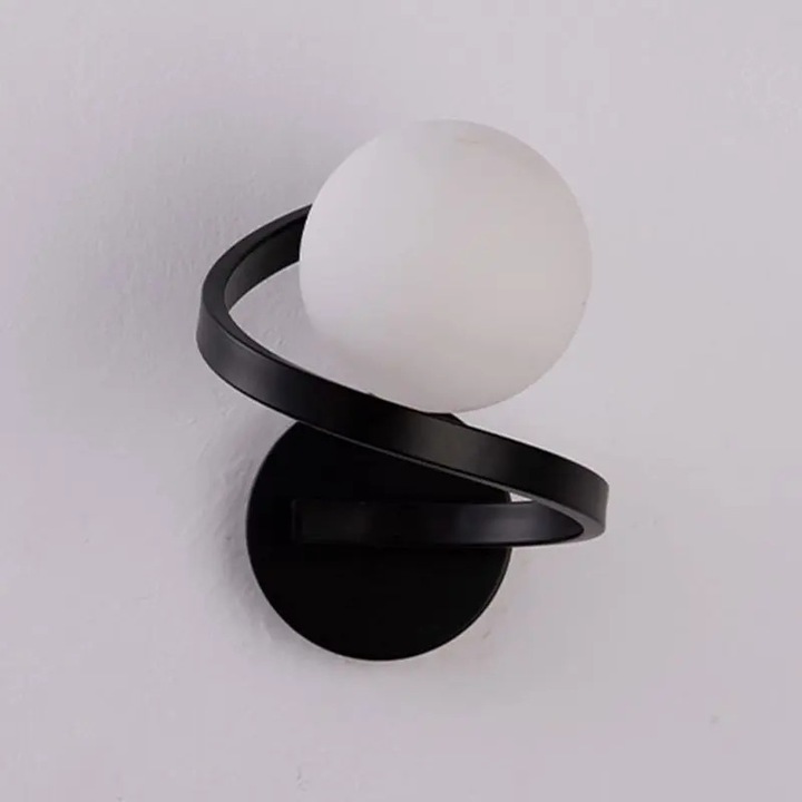 Aplica perete Luminastar tip spirala, glob sticla alba, negru mat, 20x15x20cm