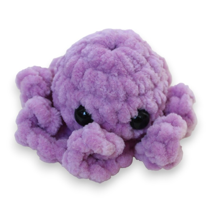 Jucarie caracatita crosetata din fir de plus, Mirinka, lucrat manual, 7 cm