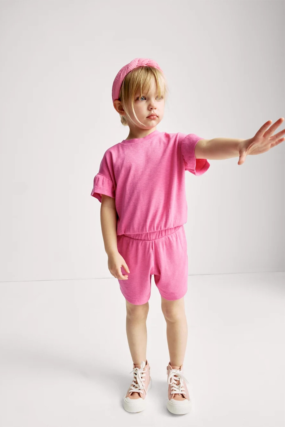Marks & Spencer, Set de tricou striat si pantaloni scurti - 2 piese, Fucsia, 90-98 CM