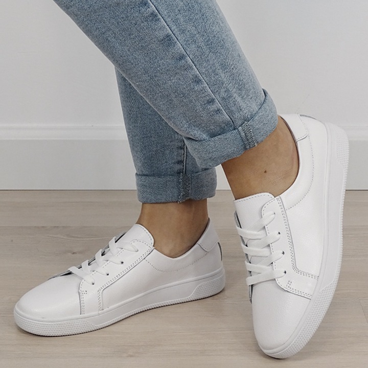 Sneakersi albi din piele naturala 5166 M4 19328, Alb