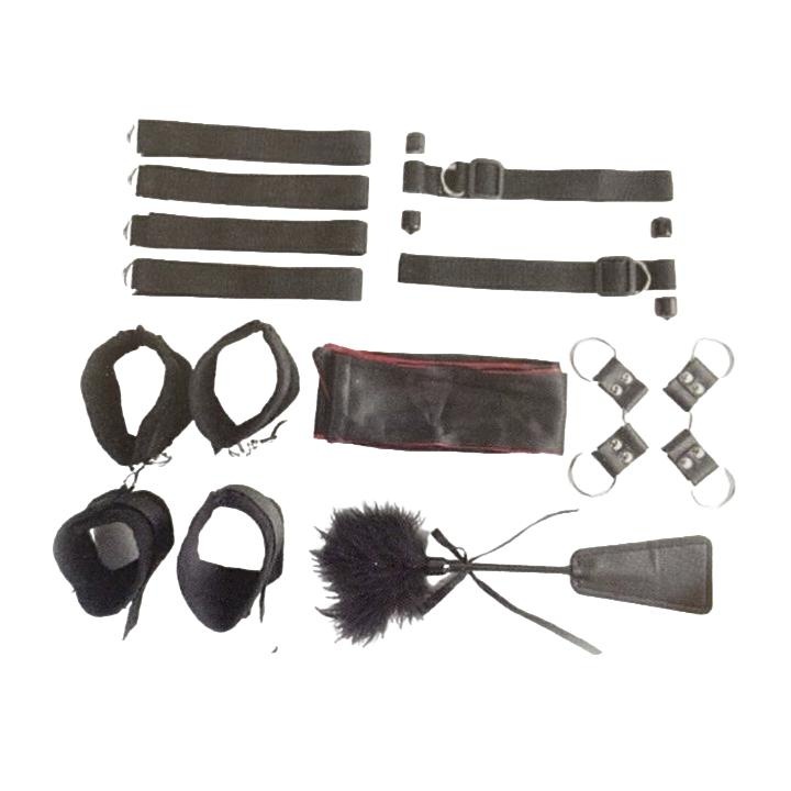 Set de accesorii BDSM 6 elemente, cu curele reglabile, catuse, masca, dop si bici, pentru adulti