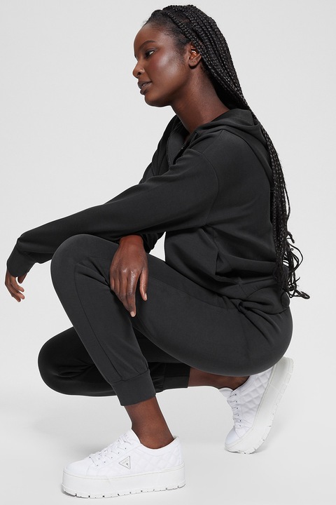 GUESS, Crop modáltartalmú sportnadrág, Koptatott fekete