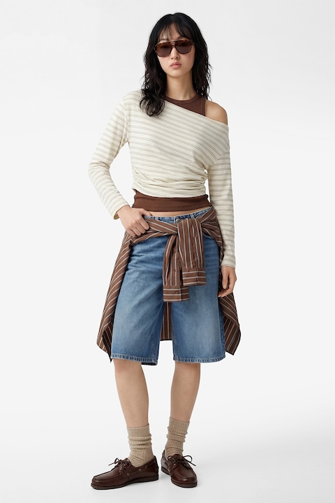 KOTON, Bluza cu dungi si decolteu pe un umar, Alb fildes/Negru