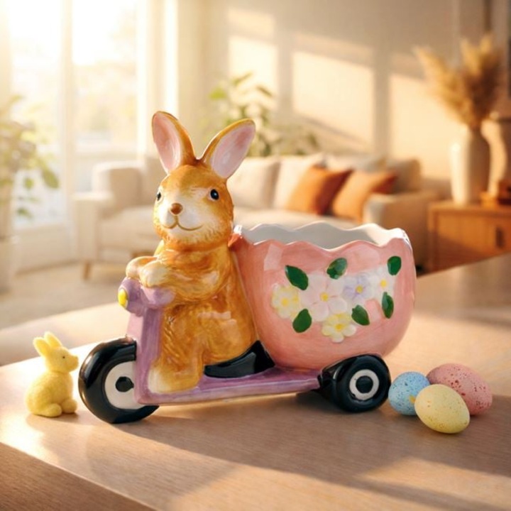 Suport Decorativ Pentru Oua Paste Iepuras Pe Bicicleta Cu Cosulet Floral Decor Primavara