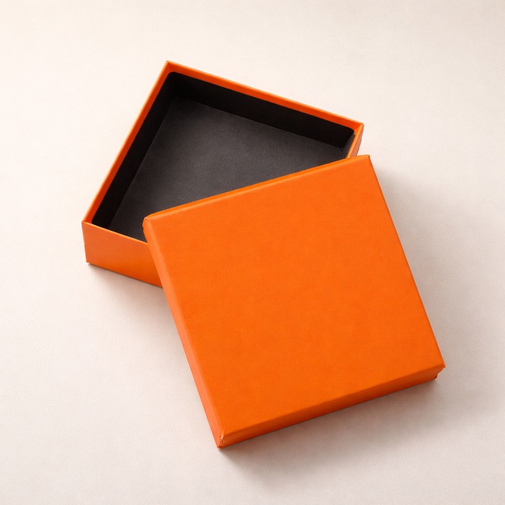 Cutie Cadou Premium, Cutie Rigida Eleganta cu Capac Detasabil, Finisaj Portocaliu Modern si Interior Negru, Ideala pentru Bijuterii, Ceasuri, Accesorii, Curele, Parfumuri, Cadouri Aniversare, Craciun, Valentine’s Day, Zile de Nastere, PriStyle®
