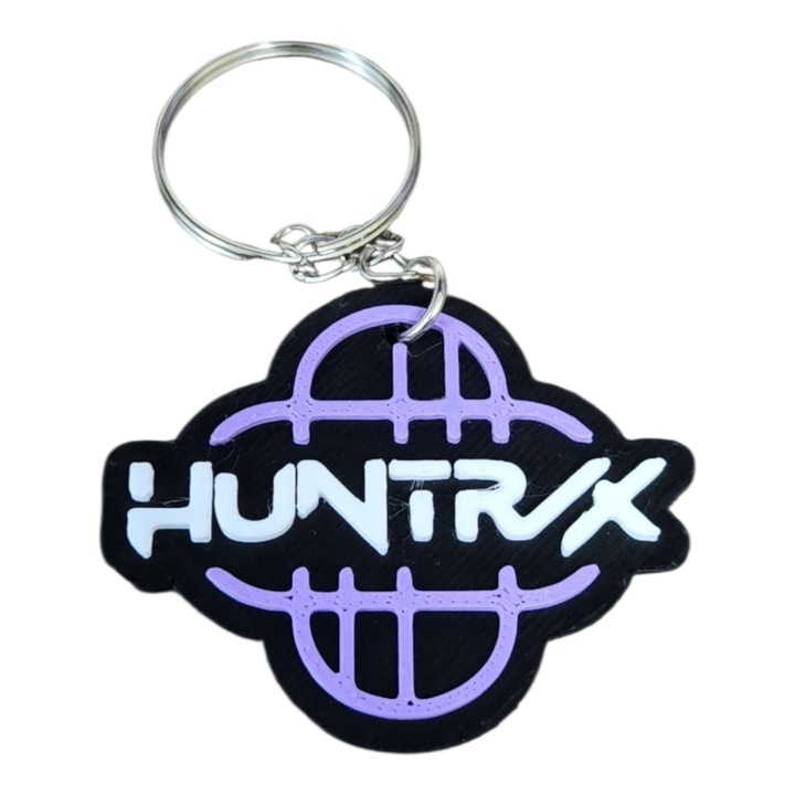 Breloc Personalizat Huntrix K-Pop, Printat 3D, Design Emblematic, Negru/Violet/Alb