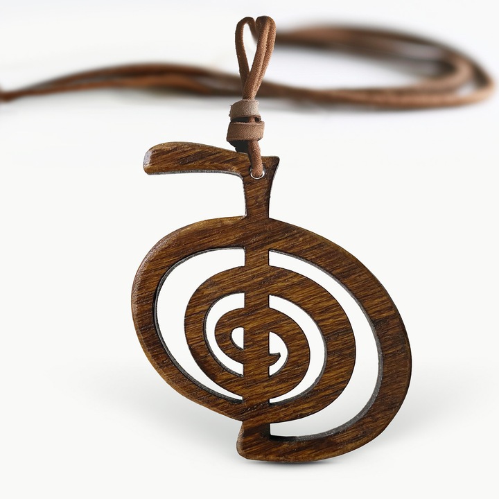 Pandantiv din Lemn Cho Ku Rei, RedOwlCraft, wenge, 5x5x0.4cm, handmade