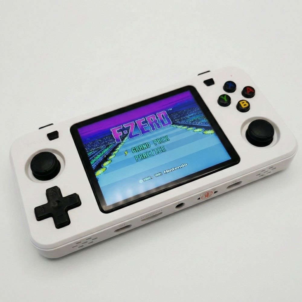 Consola retro portabila R36H 64GB cu jocuri, quad core Cortex-A53 1.5GHz, 1GB DDR3, IPS LCD 3.5" 640x480, 3000 mAh, alb