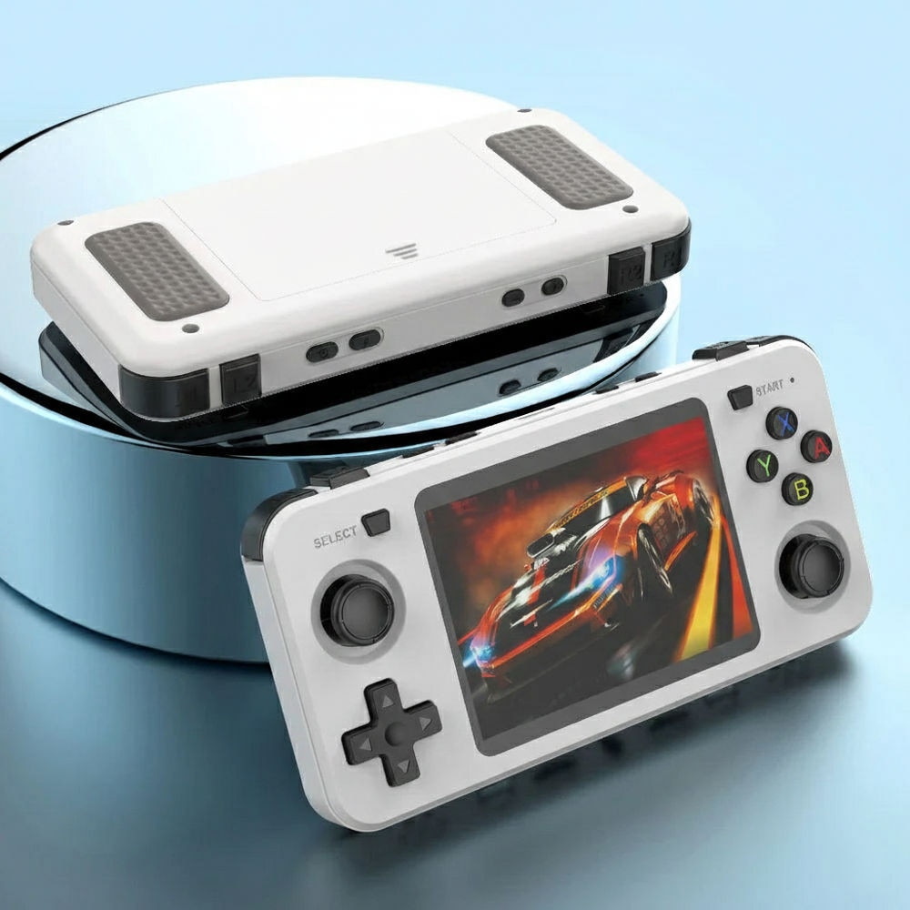 Consola retro portabila R36H 64GB cu jocuri, quad core Cortex-A53 1.5GHz, 1GB DDR3, IPS LCD 3.5" 640x480, 3000 mAh, alb