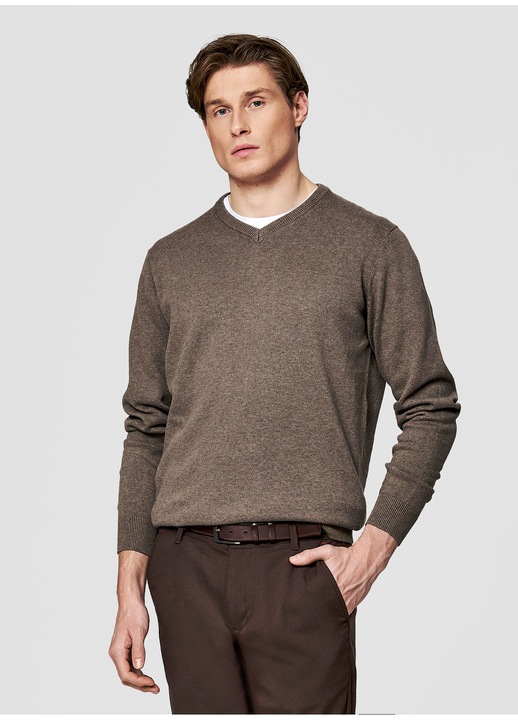Pulover barbatesc Pako Lorente Croiala dreapta 100% bumbac Decolteu in V Ideal pentru a fi purtat cu camasa Maro, Maro