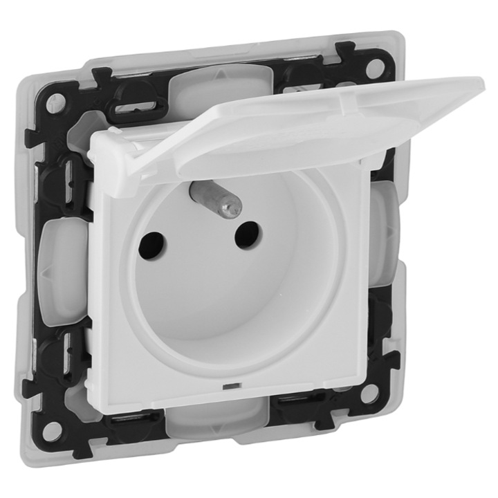 Контакт Legrand, модел VALENA LIFE, бял, 80x55мм, тънък монтаж, 2P+З, IP20
