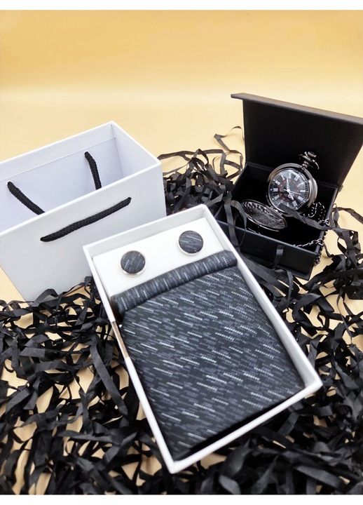 Set Festive gri, 4 piese, cravata, butoni, batista si ceas buzunar