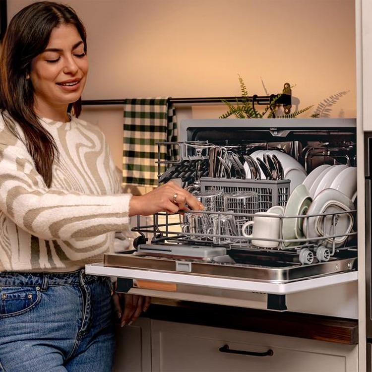 Mini masina de spalat vase Cecotec Bolero Aguazero 2400, 6 seturi, 5 programe, alb, 55x45x55cm