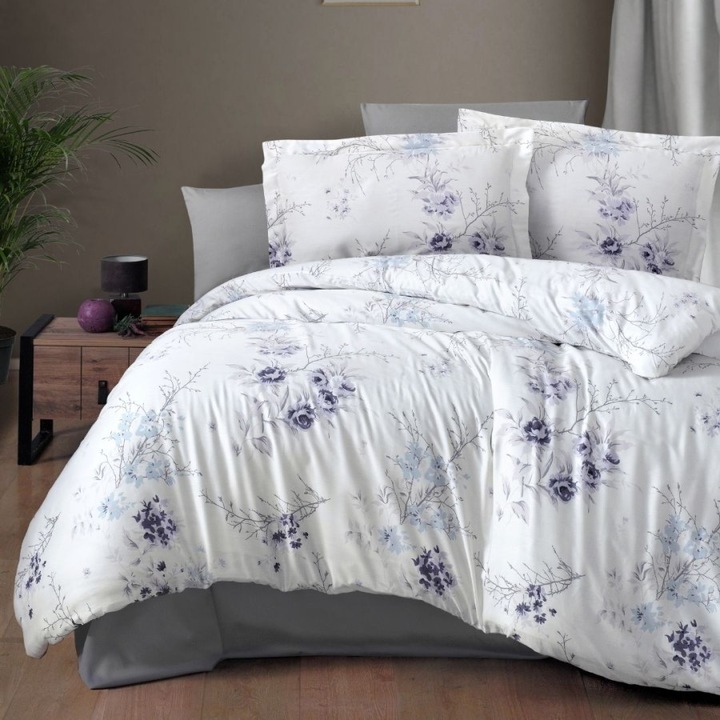 Luxus ágynemű dupla ágyra, 100% szatén pamut, lepedő 240x260 cm, 6 részes, First Choice, Leena lila virágokkal