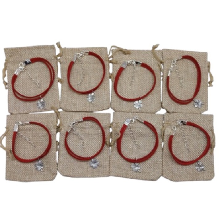 Set de 8 bratari, realizate manual, snur piele si charm trifoi, reglabile, ambalate individual in saculet textil