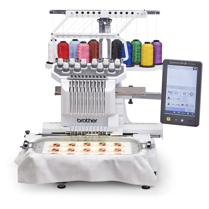 Masina brodat semi-profesionala Brother PR1060W, 10 ace, arie brodare 36x20cm, eran LCD de 25.6 cm, 1000 modele broderii, 50 fonturi, ghidaj laser, WiFi, 1000 imp/min