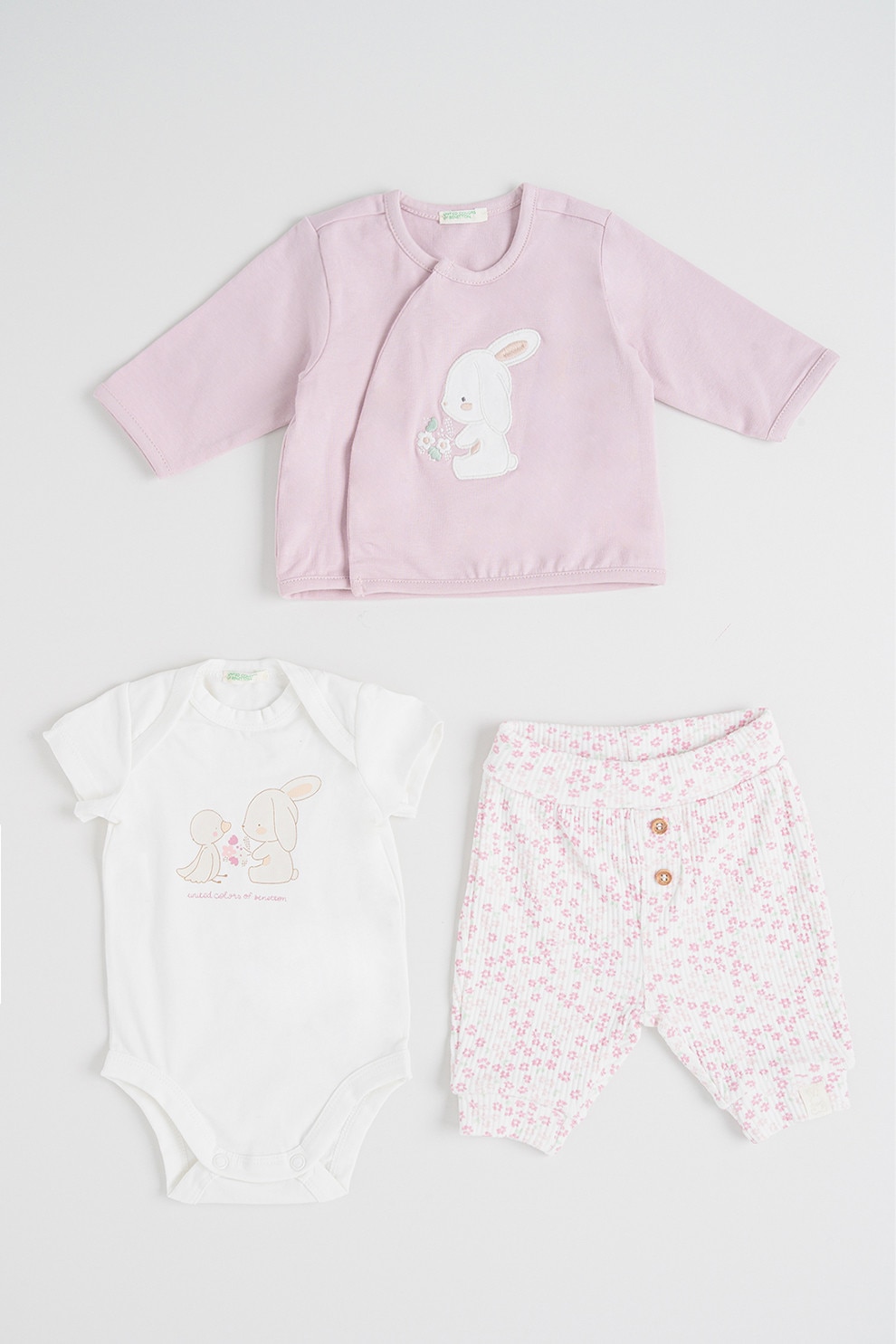 United Colors of Benetton, Set de imbracaminte din amestec de bumbac cu imprimeu grafic si floral - 3 piese, Alb, Verde menta, Liliac prafuit, 62 CM