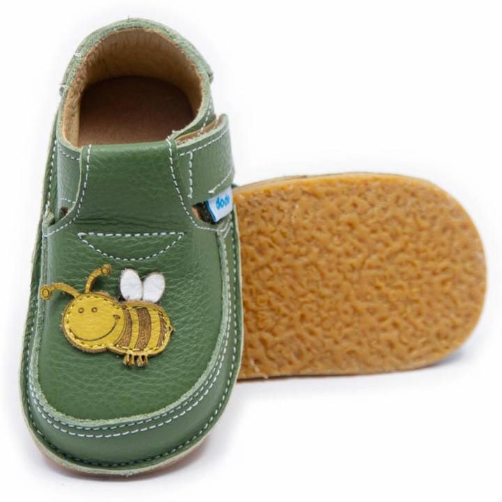 Pantofi Albinuta Maia Verde pentru fetite, incaltaminte tip mers descult, din piele moale naturala, talpa flexibila 3 mm din cauciuc natural antiderapanta, fara intarituri, brant tabacit vegetal, forma anatomica pentru primii pasi, inchidere velcro, fabri, Verde